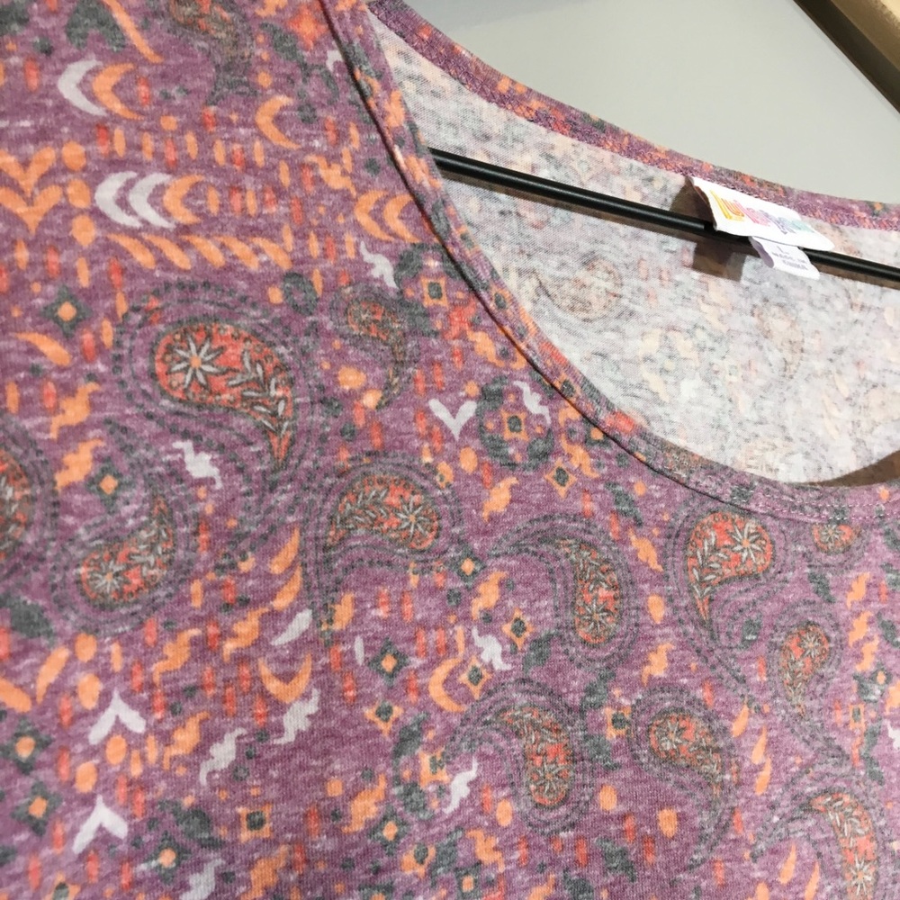 LulaRoe L Irma pink shirt - Picture 4 of 5
